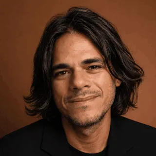 Javier Mkt — Fundador de Colmena.Website